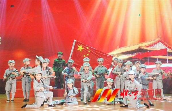 香港警察抓飙车族的方法有些什么?游戏画面